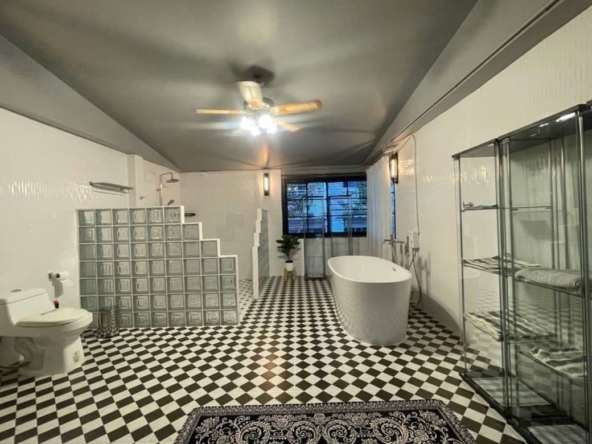 three bathroom town house has a usable area total 240 sq.m.(2