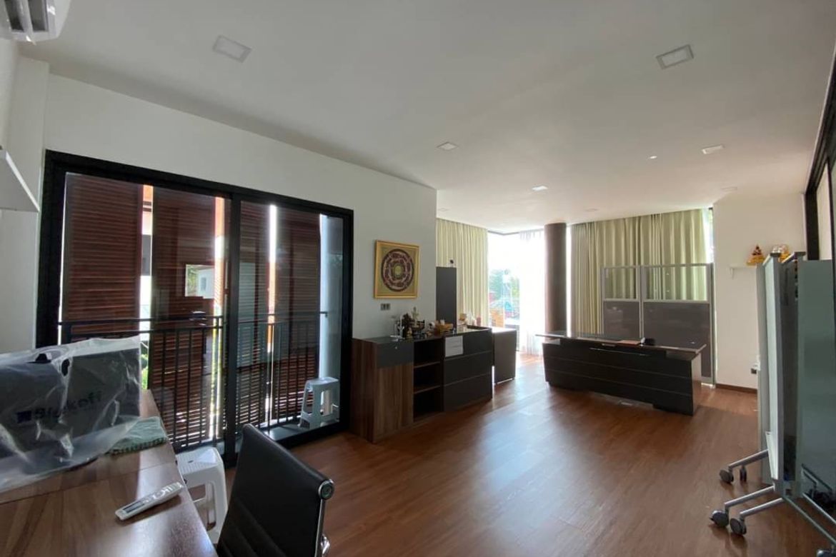 2 Bedroom Townhouse for Sale or Rent-CMB-CMB04627(