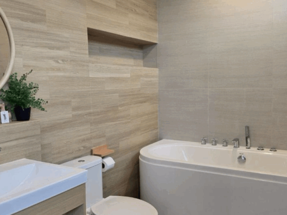 5 Baths