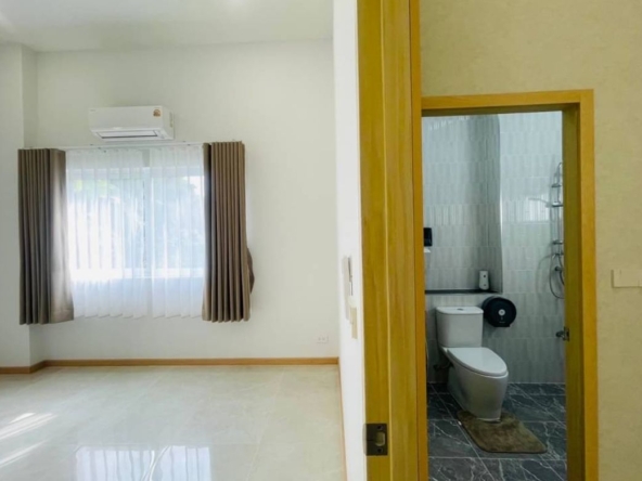 offering you true comfort and privacy with premium facilities. Suitable fo-CMB-CMB04818