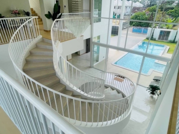 Luxury Hi-End Pool Villa  A modern luxury home near Chiang Mai city center