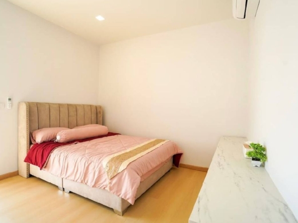 offering you true comfort and privacy with premium facilities. Suitable fo-CMB-CMB04818