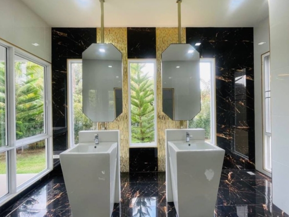 offering you true comfort and privacy with premium facilities. Suitable fo-CMB-CMB04818