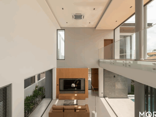 4 Baths