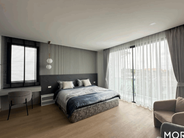 5 Bedrooms