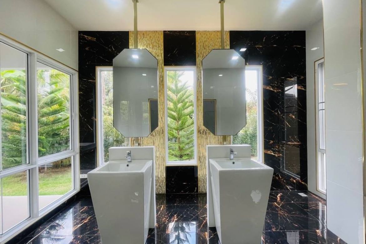offering you true comfort and privacy with premium facilities. Suitable fo-CMB-CMB04817