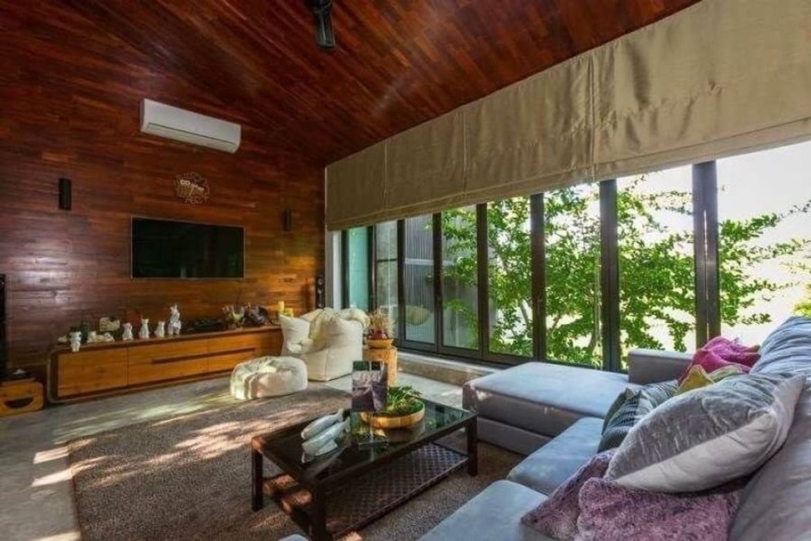 For Sale The luxuries Modern Tropical Pool Villa near Prem International School