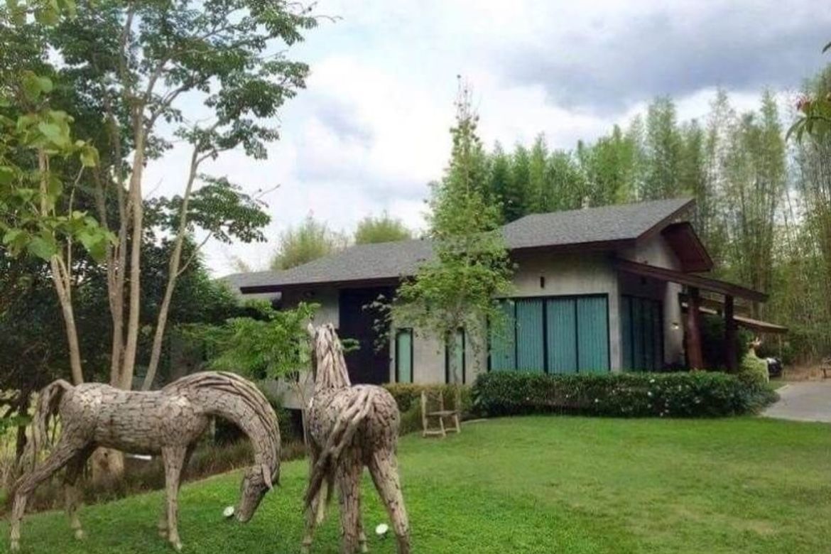 For Sale The luxuries Modern Tropical Pool Villa near Prem International School