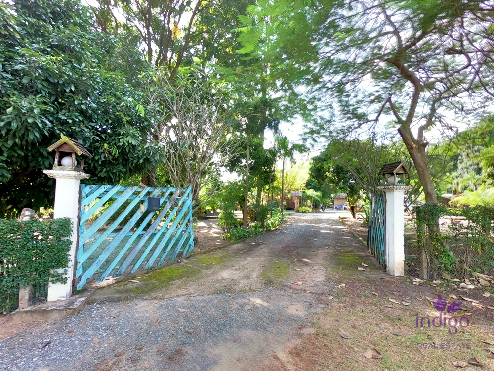 Beautiful Thai teak home on a 2 rai property in Doi Saket. Ideal for a homestay / bed and breakfast business.-I-3769