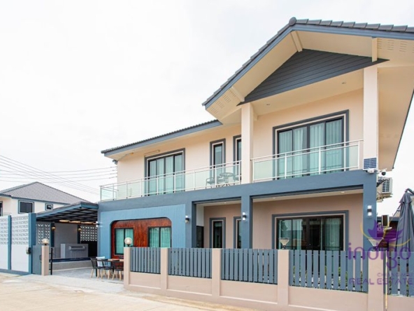 5-bathroom pool villa in a prime Sansai location