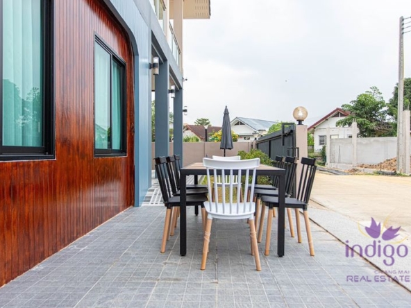 just minutes from Meechok Plaza. Perfect for Airbnb