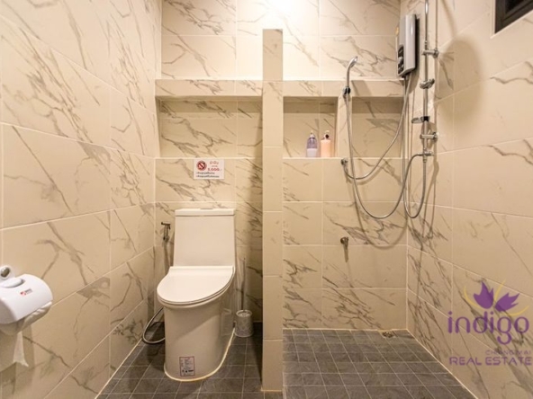 Well-maintained 5-bedroom