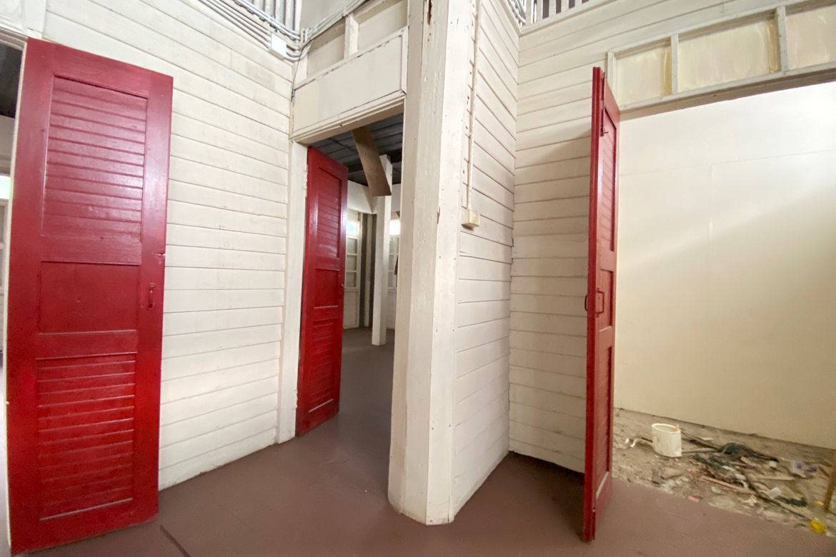 Commercial space for rent on Chang Klan Road