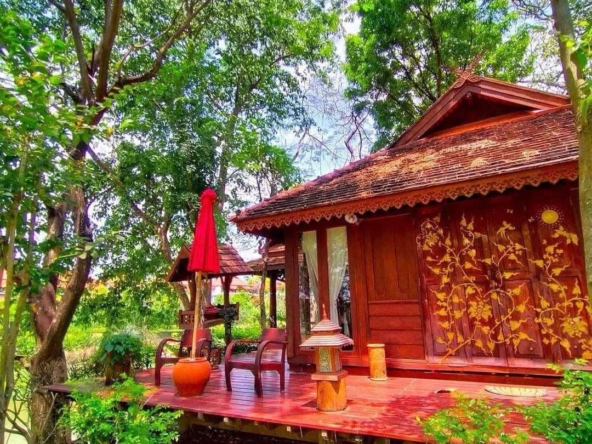 Hotel for sale in San Phisuea Chiang Mai-CMP-405