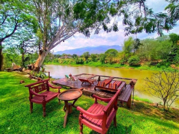 Hotel for sale in San Phisuea Chiang Mai-CMP-405
