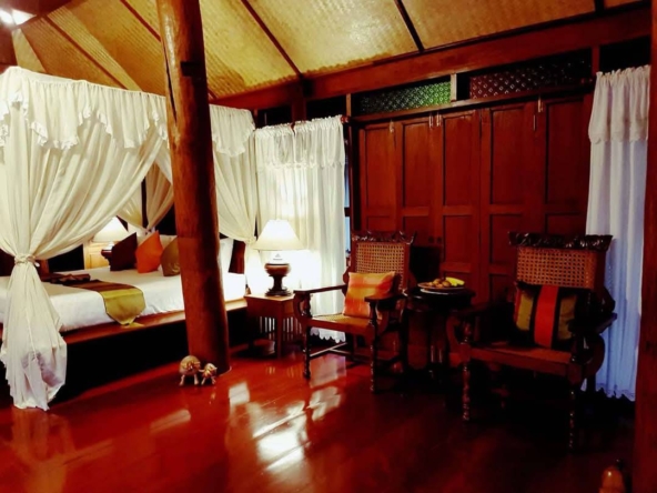 Hotel for sale in San Phisuea Chiang Mai-CMP-405