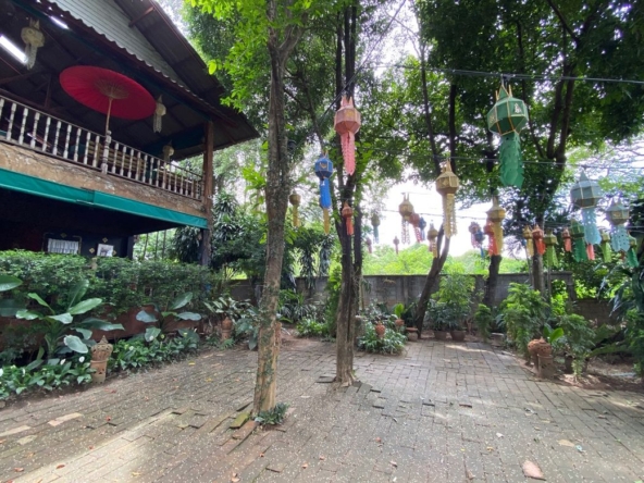 A restaurant for sale by the Ping River