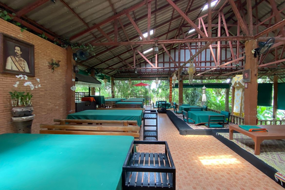 A restaurant for sale by the Ping River