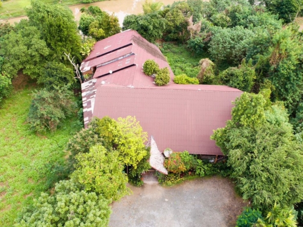 A restaurant for sale by the Ping River