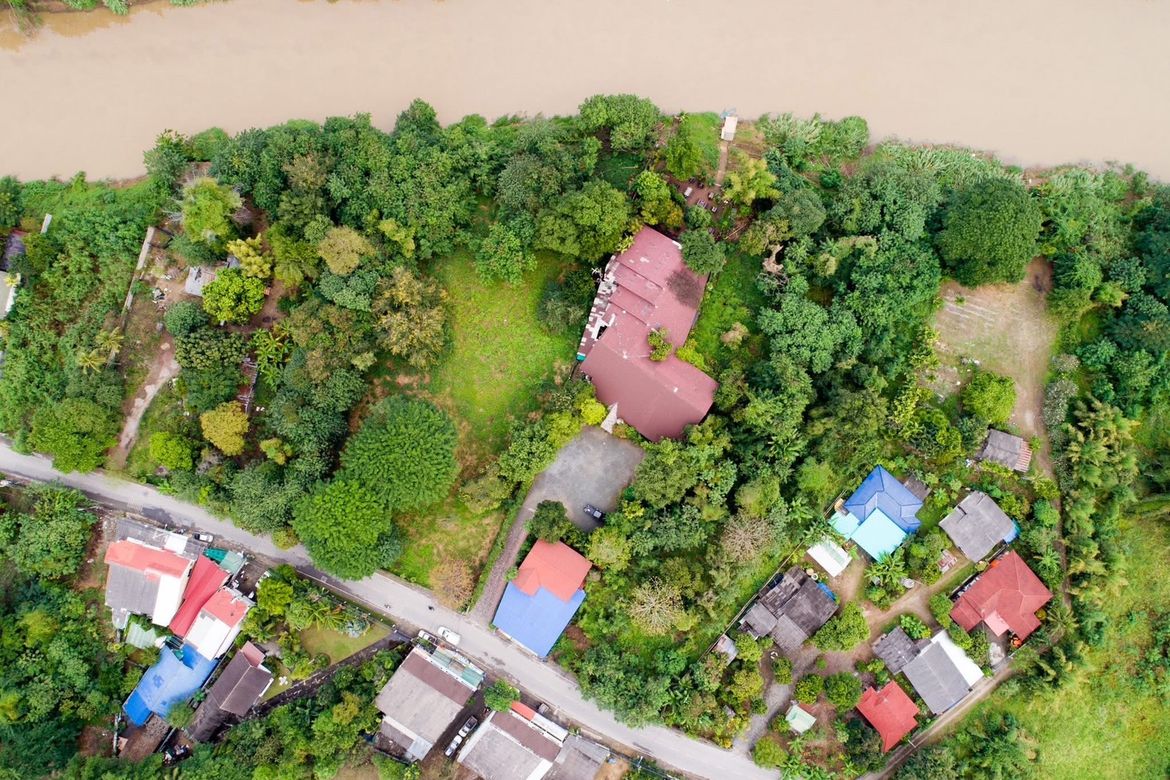 A restaurant for sale by the Ping River