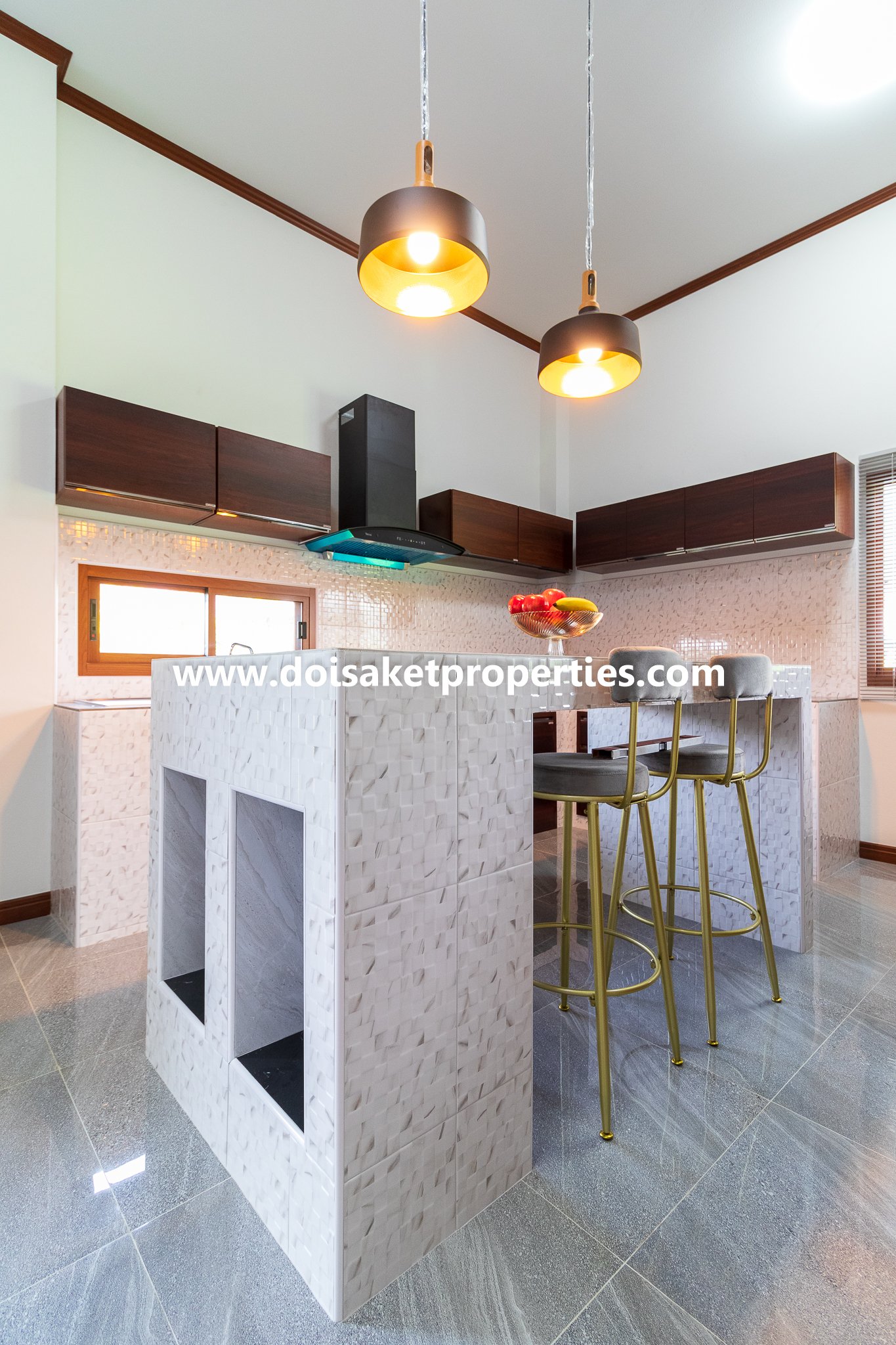 Doi Saket-DSP-(HS347-04) New Modern-Style Home with Swimming Pool and Views for Sale in Choeng Doi
