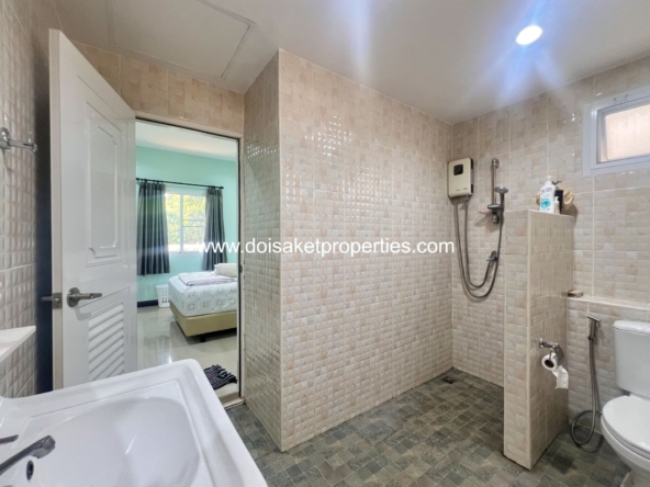Doi Saket-DSP-(HS375-01) 1+ Rai Property on a Main Road with Many Business Opportunities for Sale in Luang Nuea