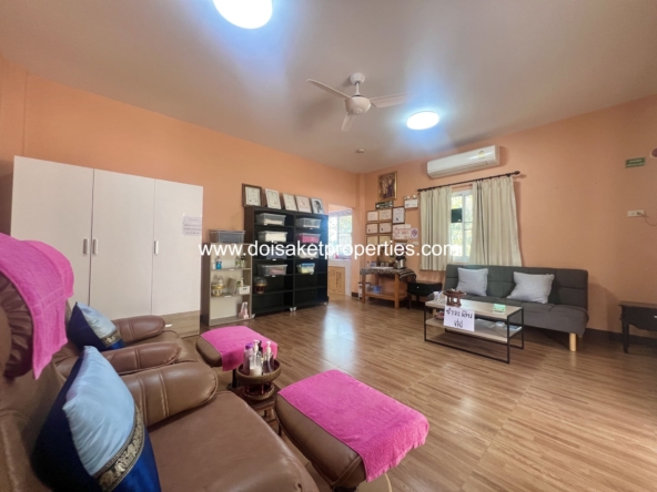 Doi Saket-DSP-(HS375-01) 1+ Rai Property on a Main Road with Many Business Opportunities for Sale in Luang Nuea