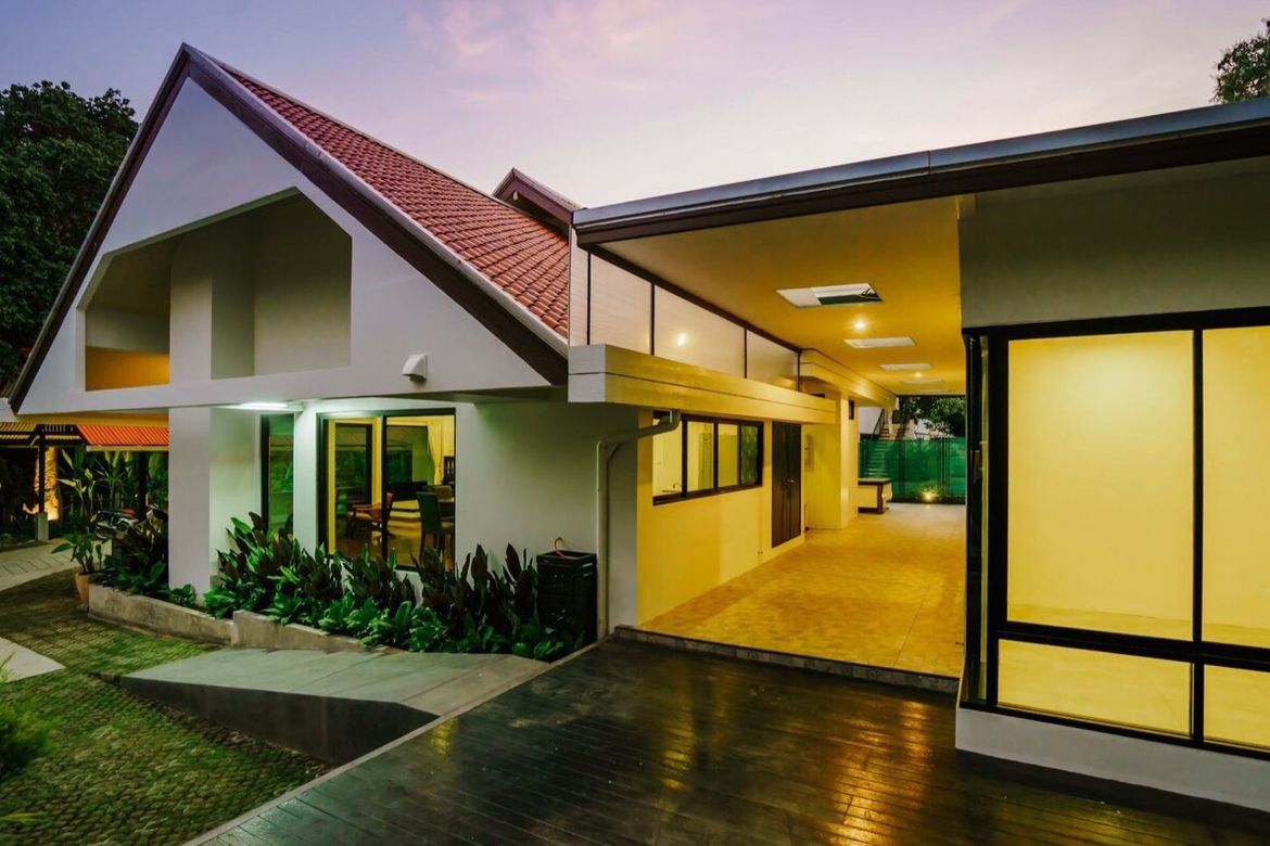 A unique house with 3 bed for rent near Chiang Mai University