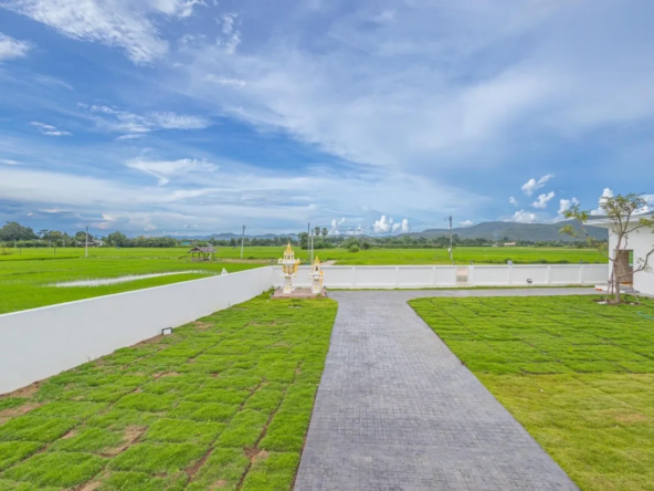 Chiangmai Real Estate: 3-Bed Luxury Home for Sale-CMP-348