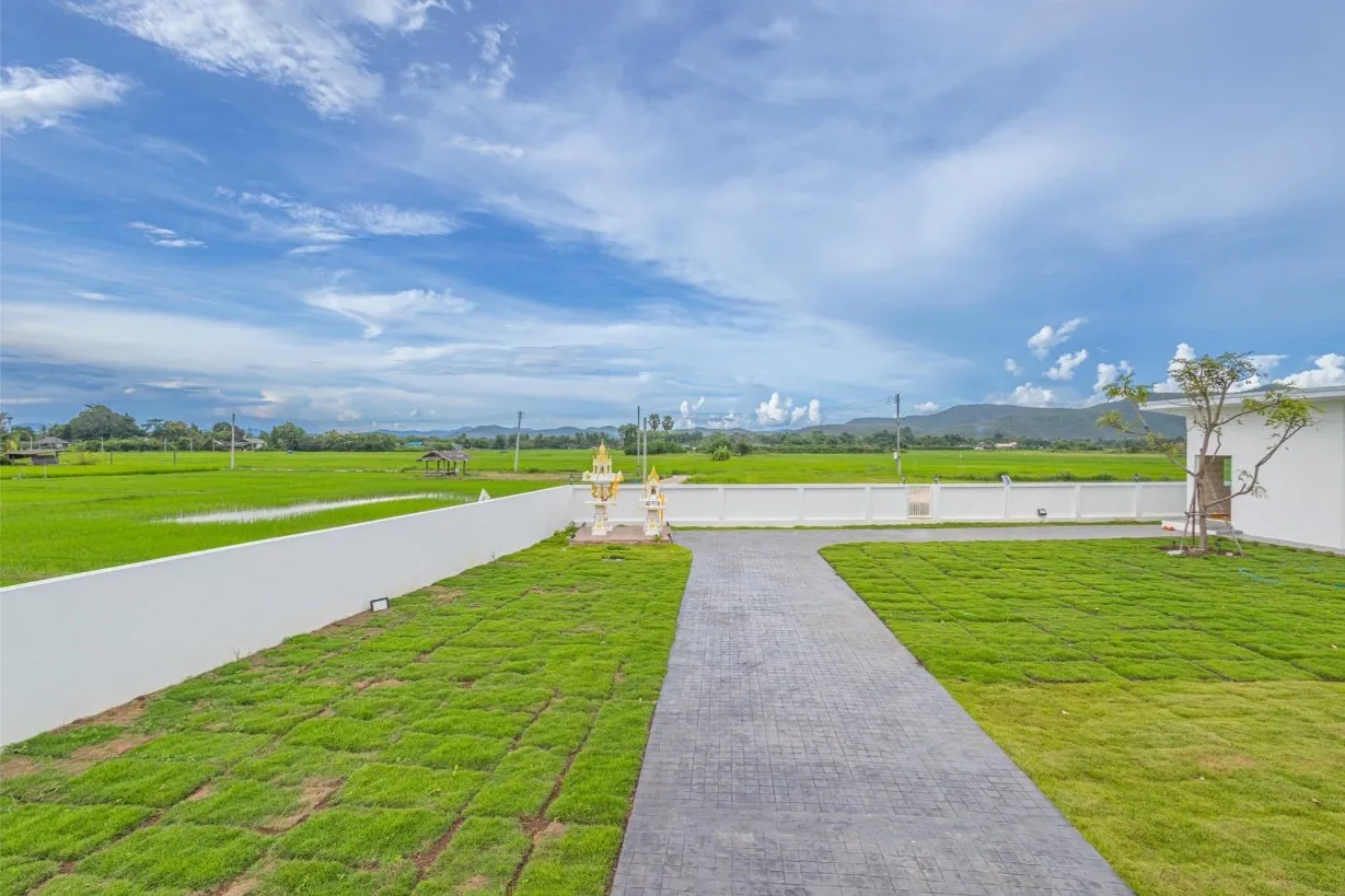 Chiangmai Real Estate: 3-Bed Luxury Home for Sale-CMP-348
