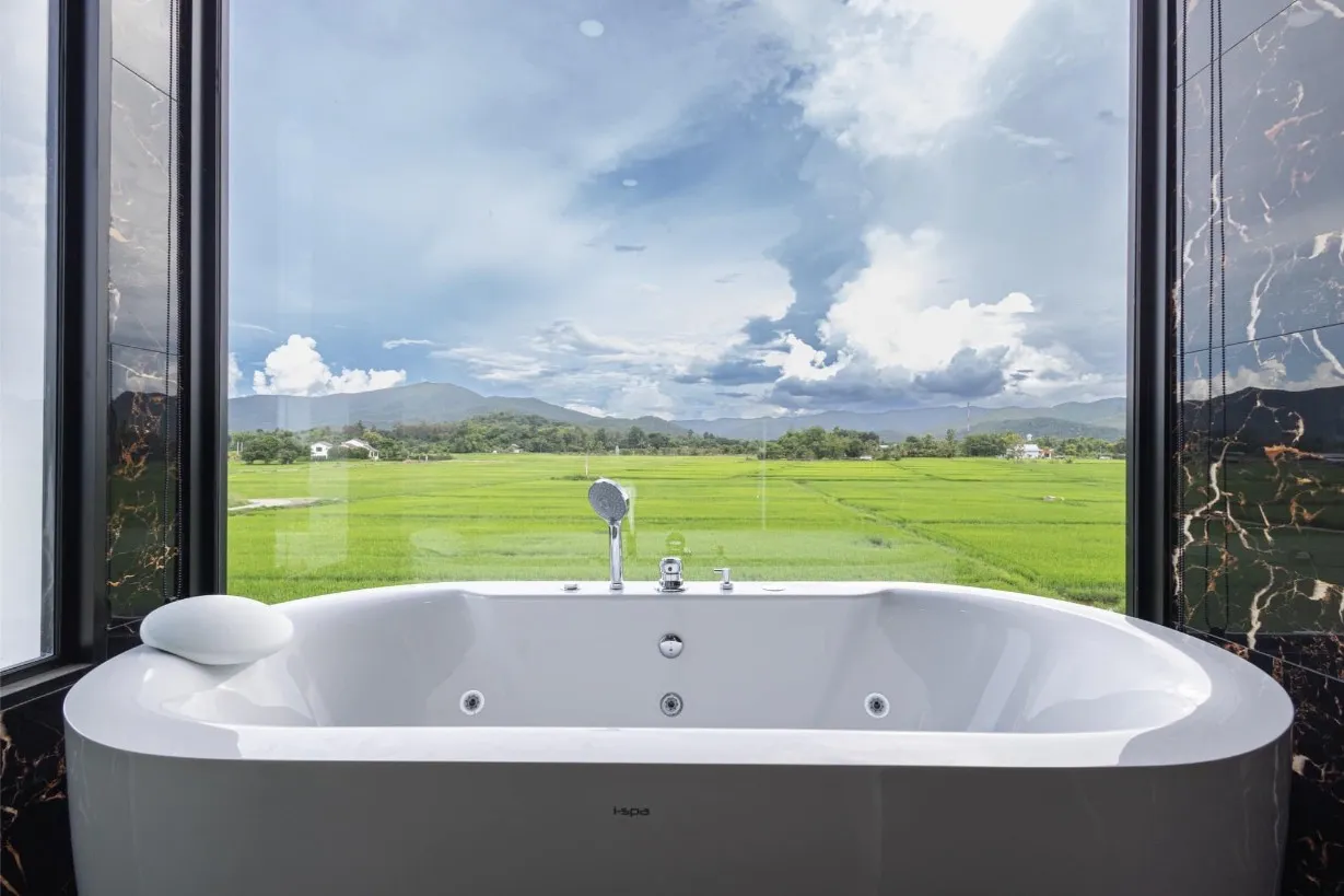 Chiangmai Real Estate: 3-Bed Luxury Home for Sale-CMP-348