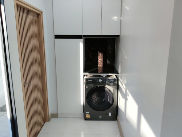 Luxury Detached House in Hang Dong