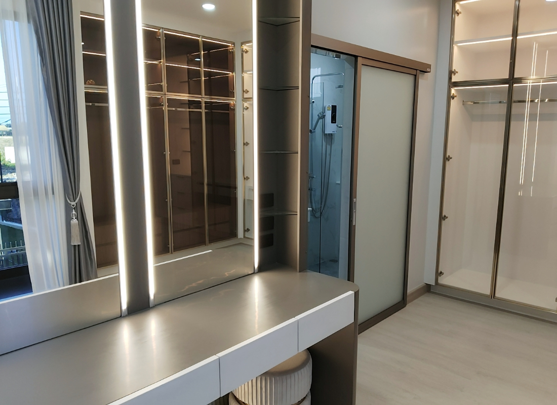 Luxury Detached House in Hang Dong