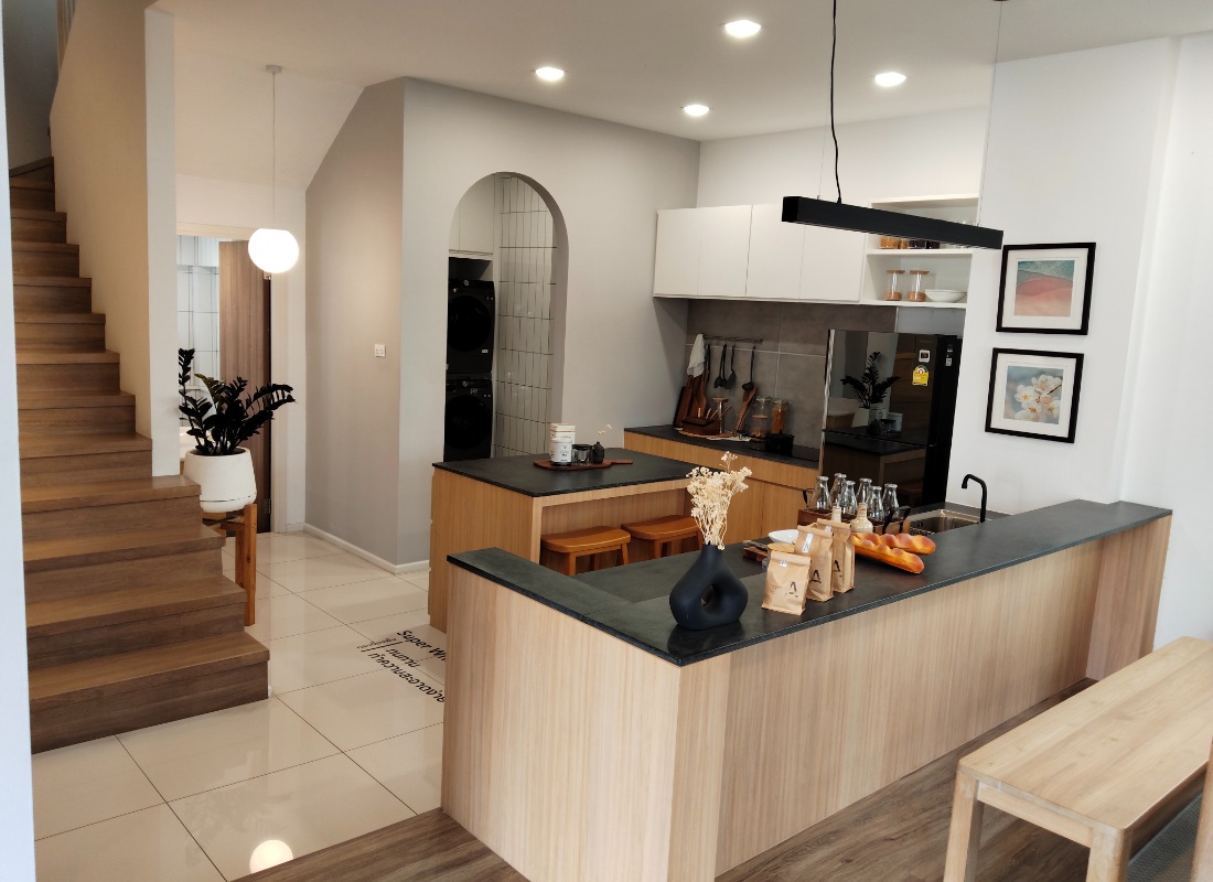 Modern L Type House for Sale with Chiang Mai Properties-CMP-382