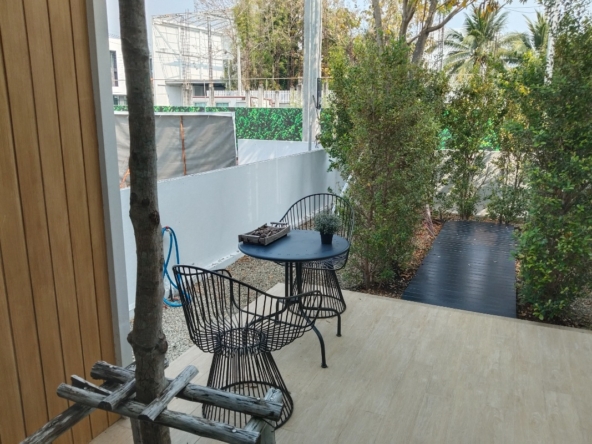 Modern L Type House for Sale with Chiang Mai Properties-CMP-382