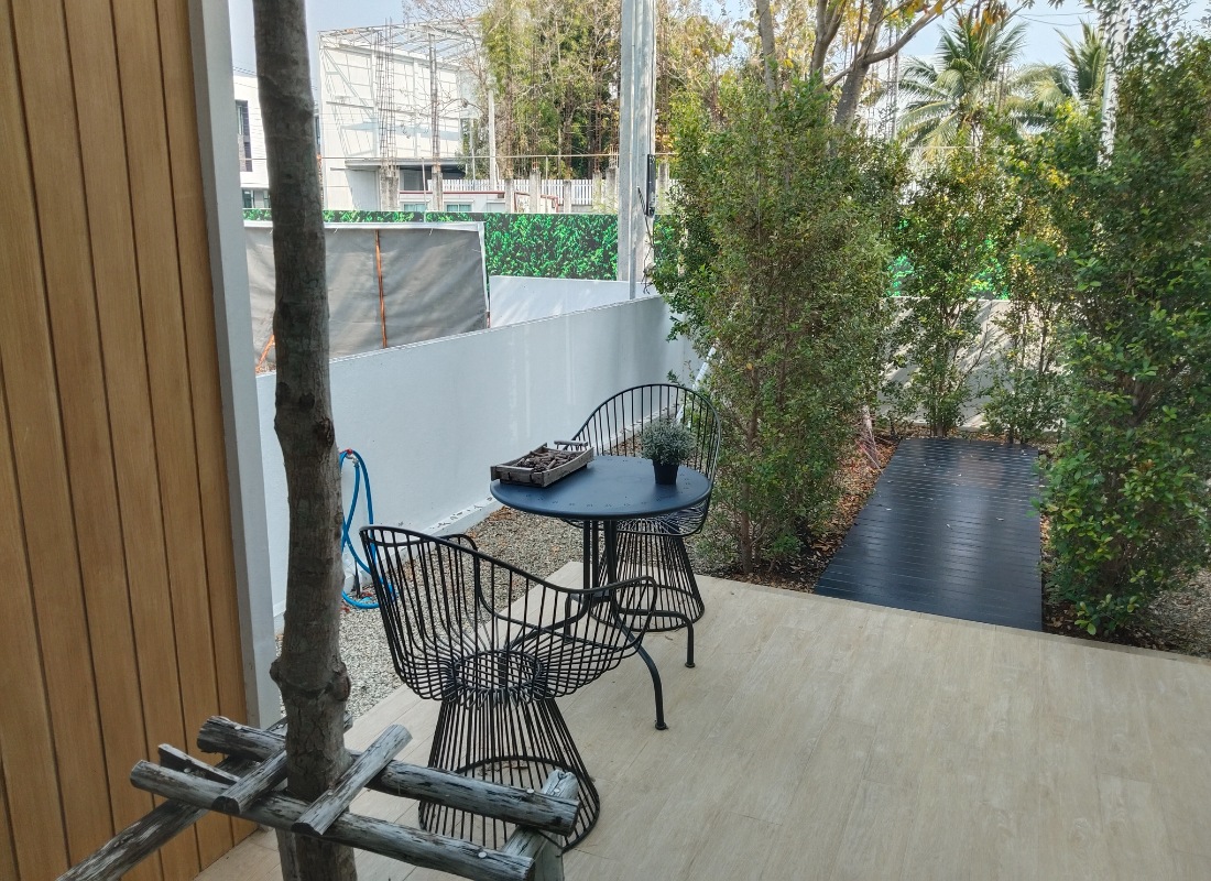 Modern L Type House for Sale with Chiang Mai Properties-CMP-382
