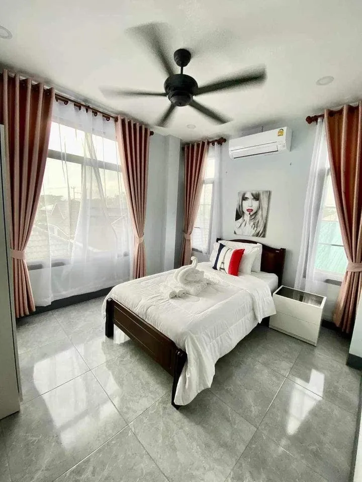 Chiang Mai Real Estate: 4-Bedroom House for Sale in San Klang-CMP-385