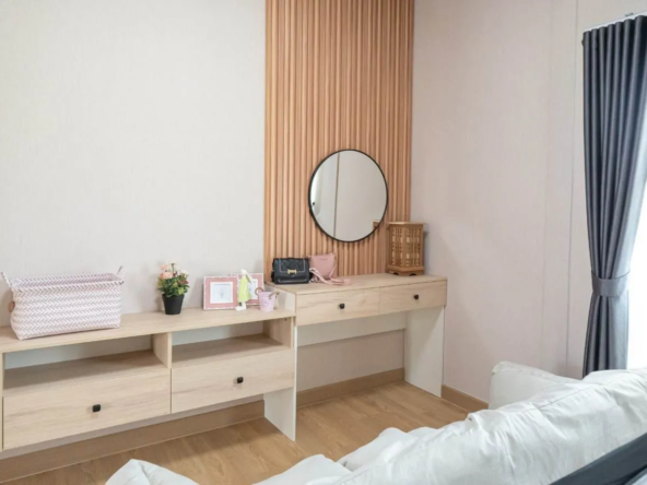 Modern Muji-Style 4 Bed