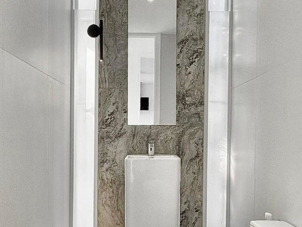 3Bathrooms