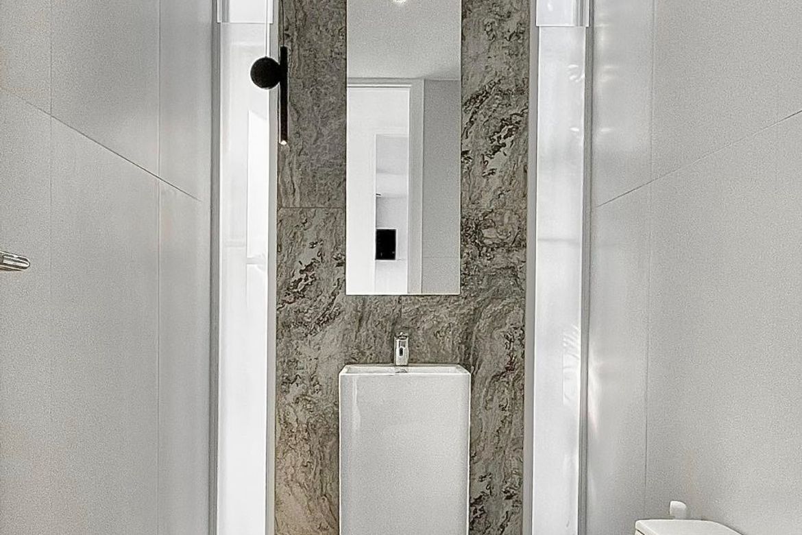 3Bathrooms