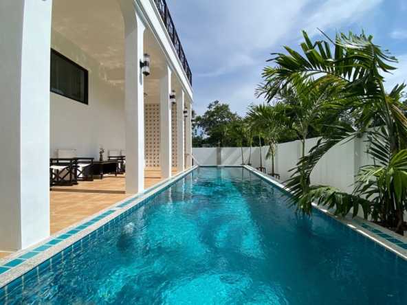 Brand new 6 bed house with pool for sale in Hang Dong