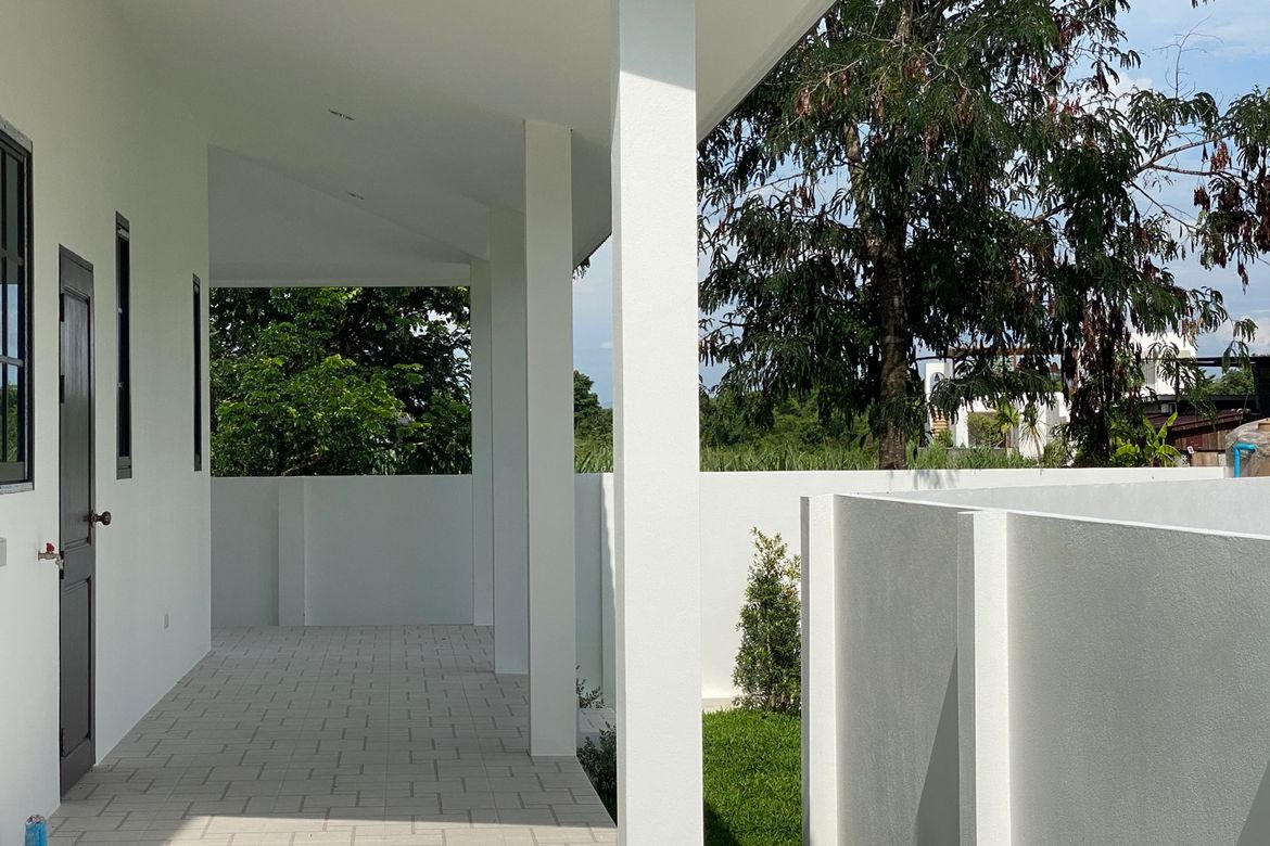 Brand new 6 bed house with pool for sale in Hang Dong