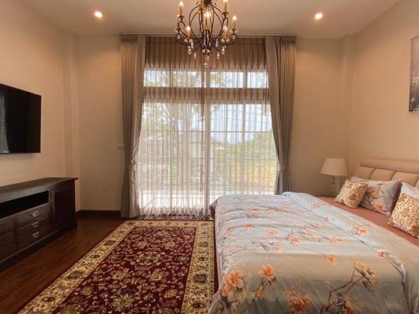 Brand new 6 bed house with pool for sale in Hang Dong