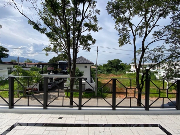 Brand new 6 bed house with pool for sale in Hang Dong