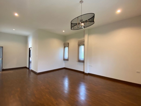 Brand new 6 bed house with pool for sale in Hang Dong