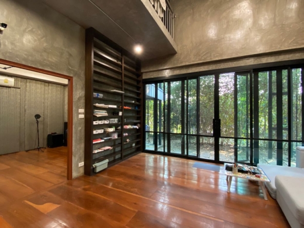 5 Bedroom House for sale-P-PHS1093