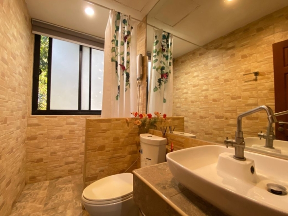 5 Bedroom House for sale-P-PHS1093
