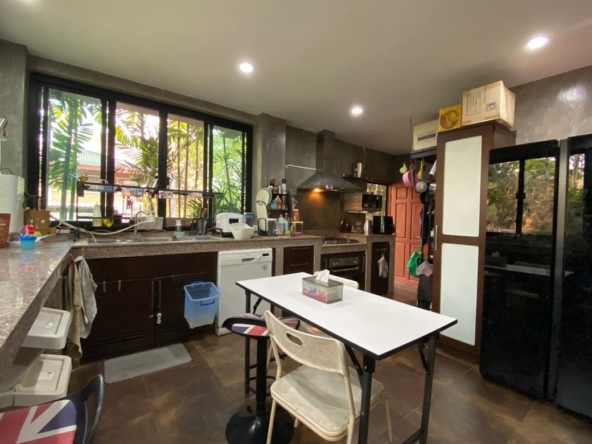 5 Bedroom House for sale-P-PHS1093