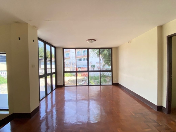 A stand alone house for sale near Chiang Mai Airport