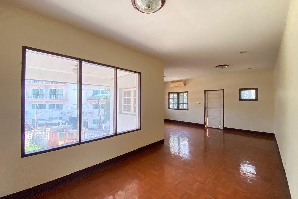 A stand alone house for sale near Chiang Mai Airport